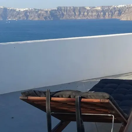 Caldera Sky & Sea * Akrotírion
